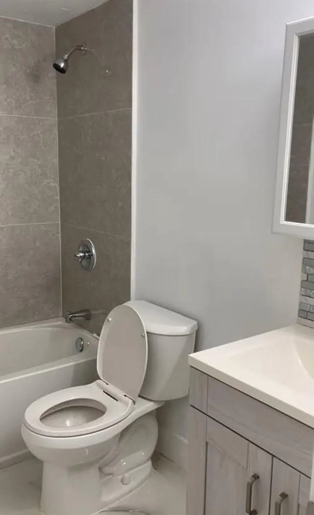 2 bed, 1000 sqft, $2,600 — Photo 4