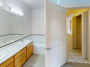 2000 Alaskan Way APT 552, Seattle, WA 98121