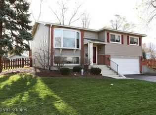 2313 Crabtree Ave, Woodridge, IL