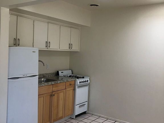 4th image of 127 S Carney Ave #A
