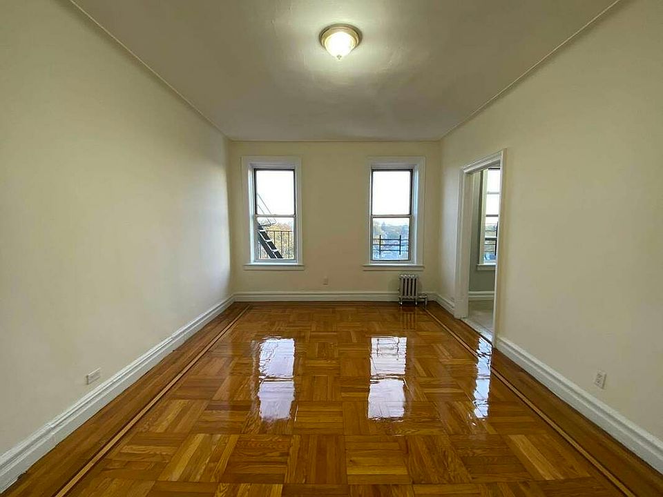 1st image of 8406 109th St APT 5
