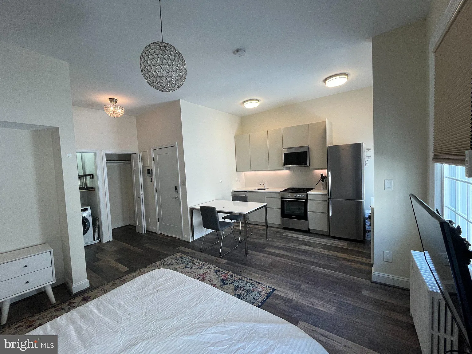 1 bed, 1.0 bath, 500 sqft, $2,200 — Photo 3