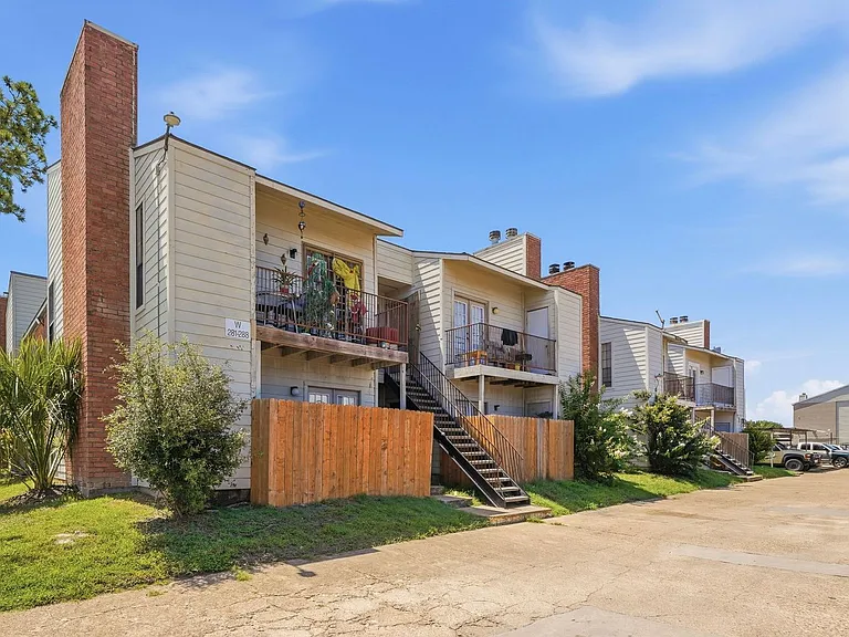 10501 South Dr #288 — Photo 1