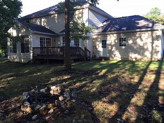 3rd image of 349 Arrowhead Ln
