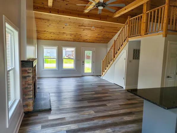 5278 Orchid Dr NE, Thornville, OH 43076