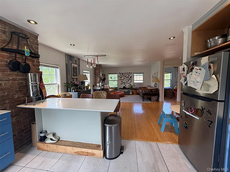 2 Broadway Ave #2 — Photo 38