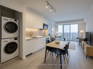 39 Mary St #1703, Barrie, ON L4N 1S9