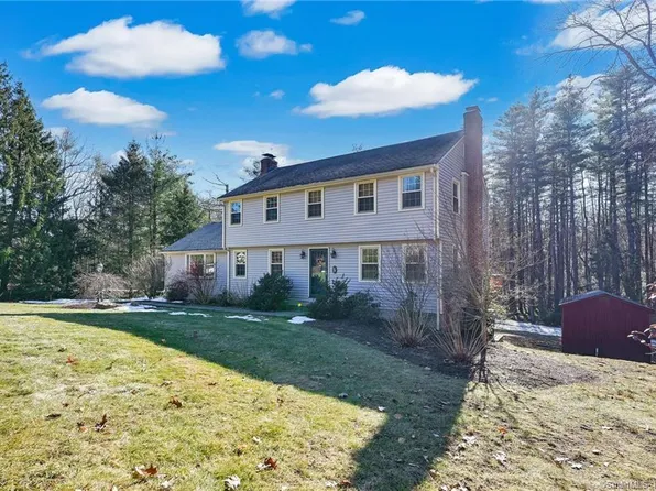 5 Cedar Hill Road, Simsbury, CT 06092