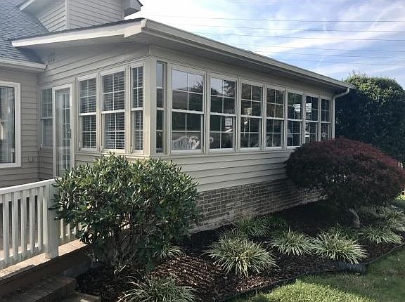 5th image of 111 Chelsea Dr