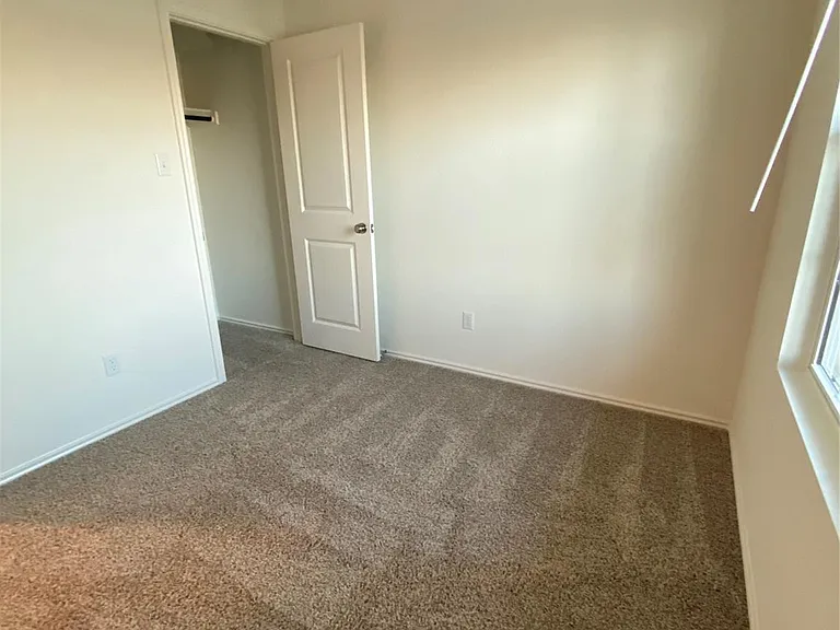 600 Gabriels Bluff Dr — Photo 9