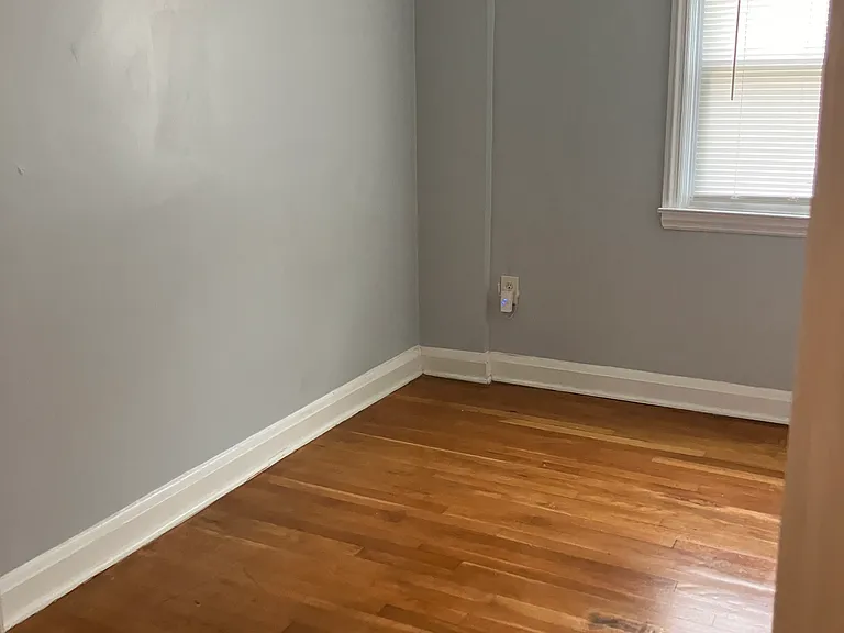 1268 Gittings Ave — Photo 8