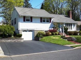 97 Mason St, Metuchen, NJ 08840