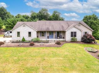 4028 Mayham Rd NE, Carrollton, OH 44615