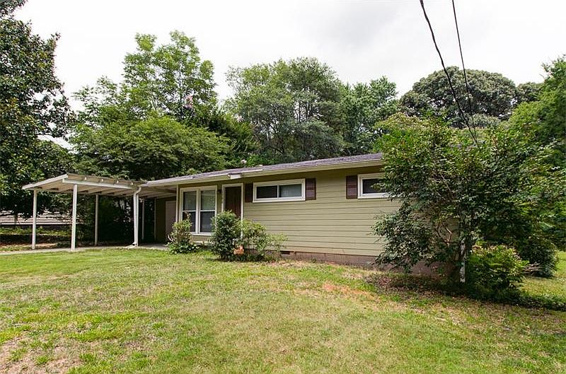 1st image of 1706 Donna Lynn Dr SE