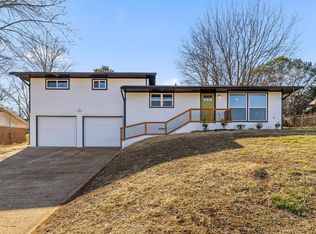 1636 Green Hill Dr, Hixson, TN 37343