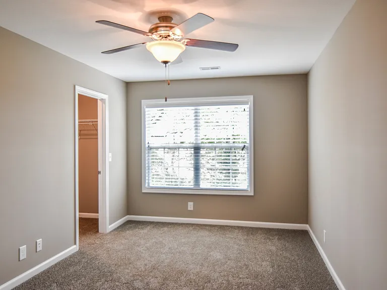 259 Alexander Blvd — Photo 12