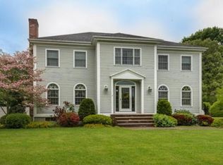 4 Farm Rd, Lexington, MA 02420