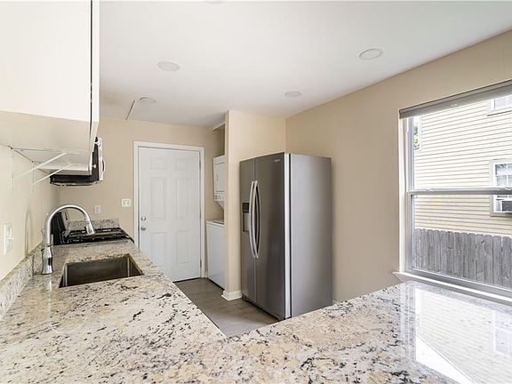 5th image of 6228 Waldo Dr