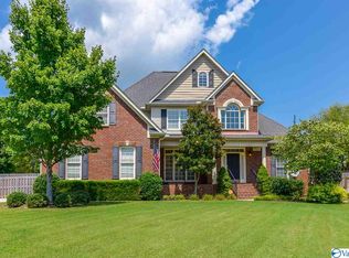 159 Redcliffe Dr, Huntsville, AL 35806