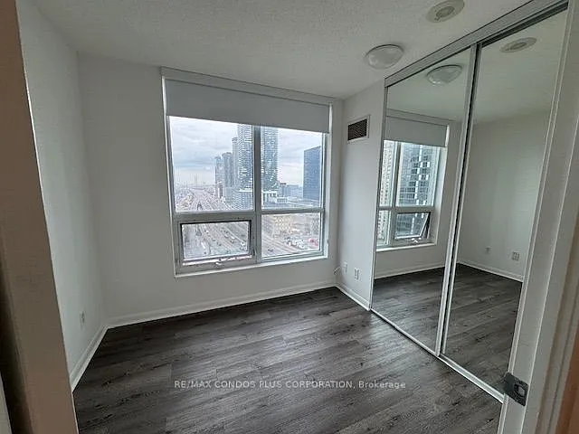 18 Yonge St #1805 — Photo 5