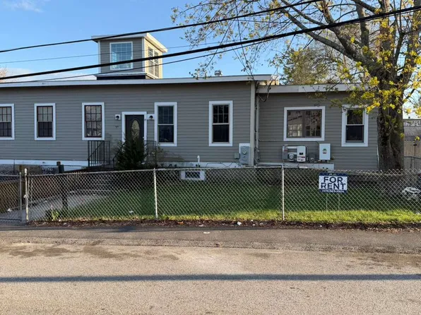39 Spring St, Milford, MA 01757