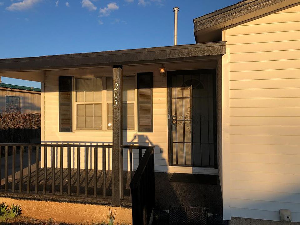 1st image of 205 Fitch Ave