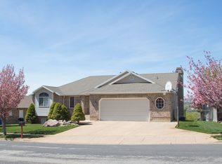 1546 E 2525 N, North Ogden, UT 84414