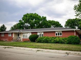 1834 28th St, Columbus, NE 68601