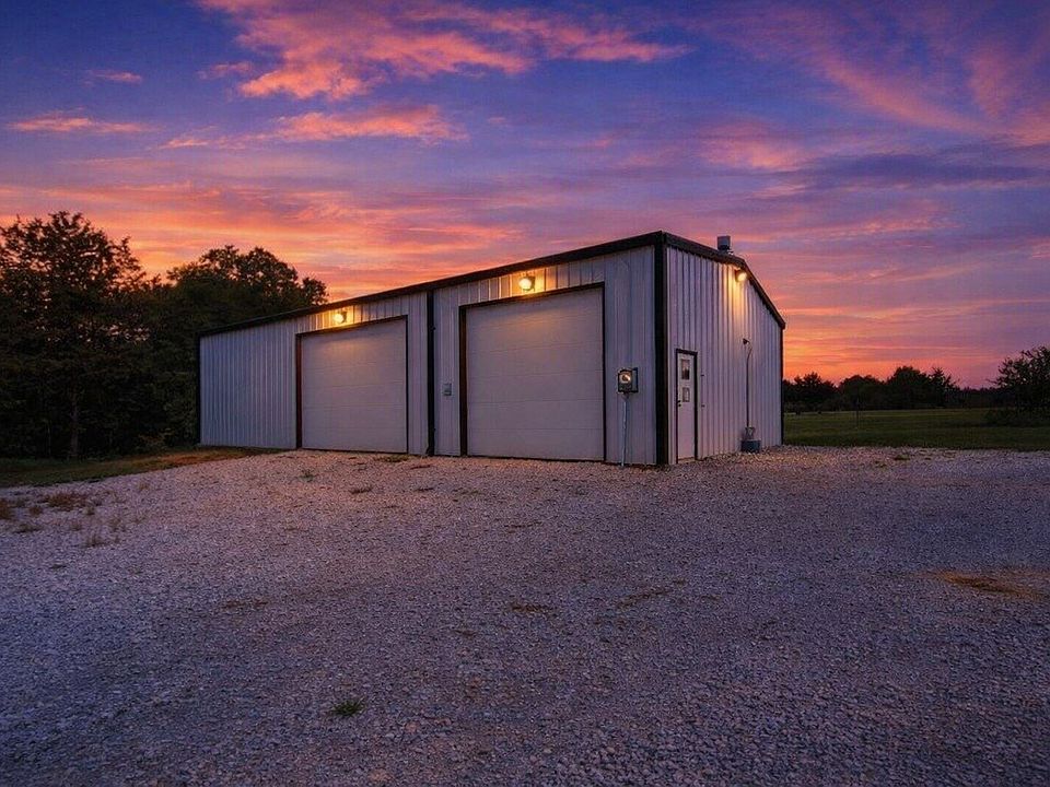 1st image of 362 Cemetery Rd