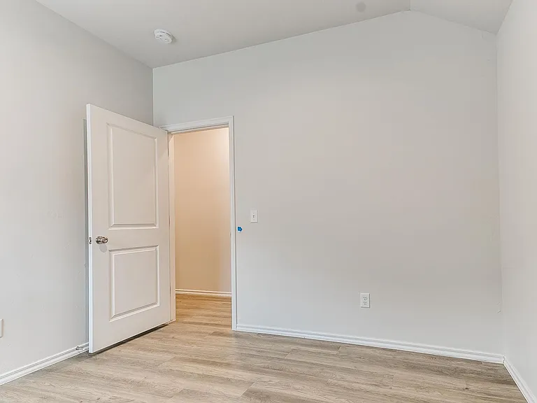 3801 Franks Way — Photo 49