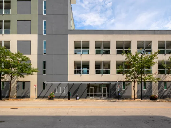 111 10th St Unit 211, Des Moines, IA 50309