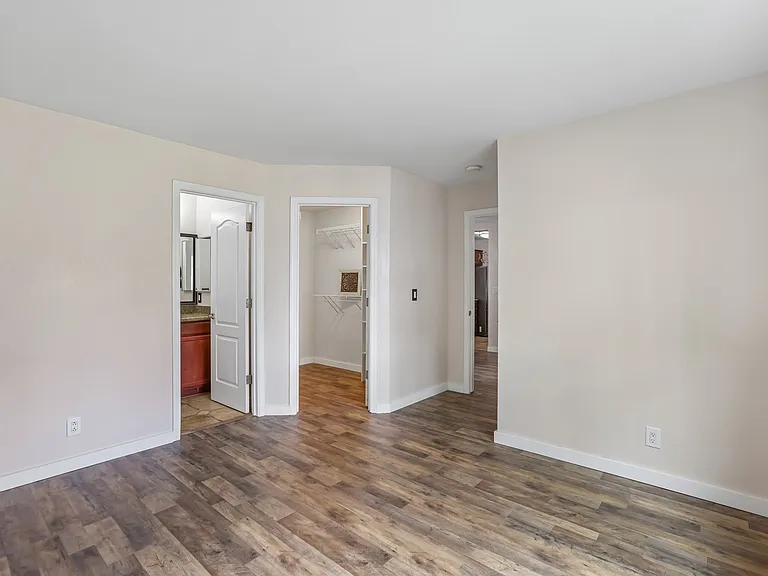 3383 Foxtail Ter — Photo 7