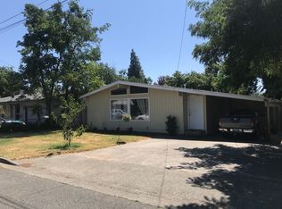 1721 SW K St, Grants Pass, OR 97526