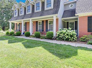 15335 Monrovia St, Overland Park, KS 66221