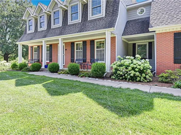 15335 Monrovia St, Overland Park, KS 66221