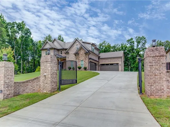 3205 Camp Branch Rd, Buford, GA 30519