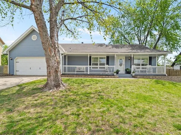 13323 Crystal Ave, Grandview, MO 64030