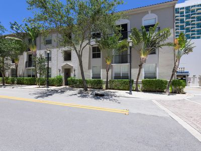 560 S Sapodilla Avenue #303, West Palm Beach, FL, 33401