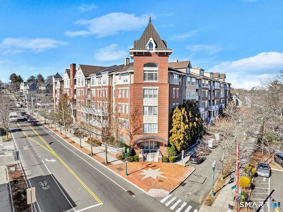 1st image of 35 West Broad Street #325