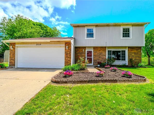 1015 Brookwood Ct, Fairborn, OH 45324