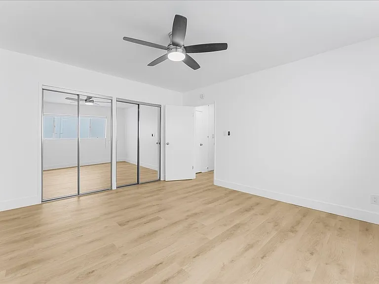 6615 Franklin Ave. — Photo 10