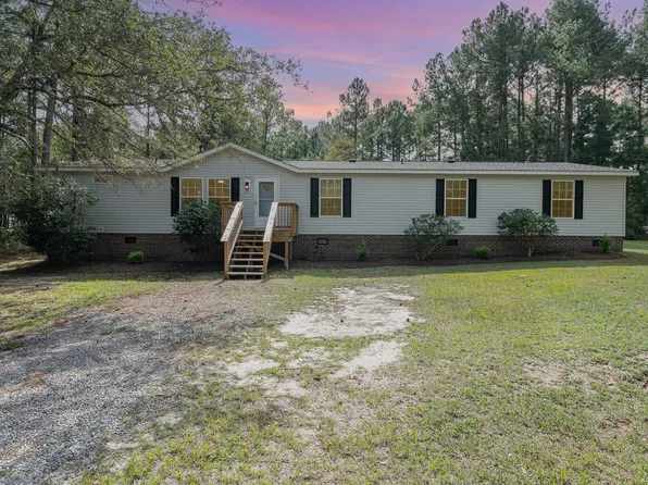 125 Roping Ln, Cameron, NC 28326