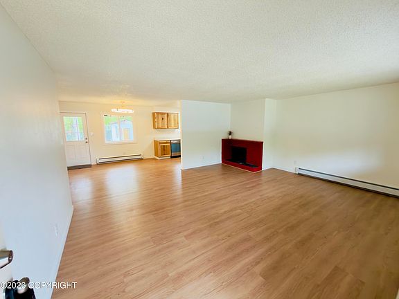 3rd image of 6124 E 21st Ave