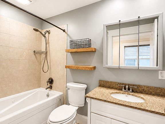 5th image of 6 Vinton St #2