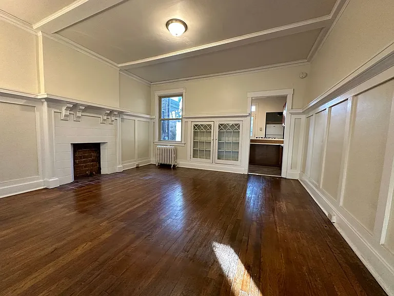 1626 Denniston St — Photo 3