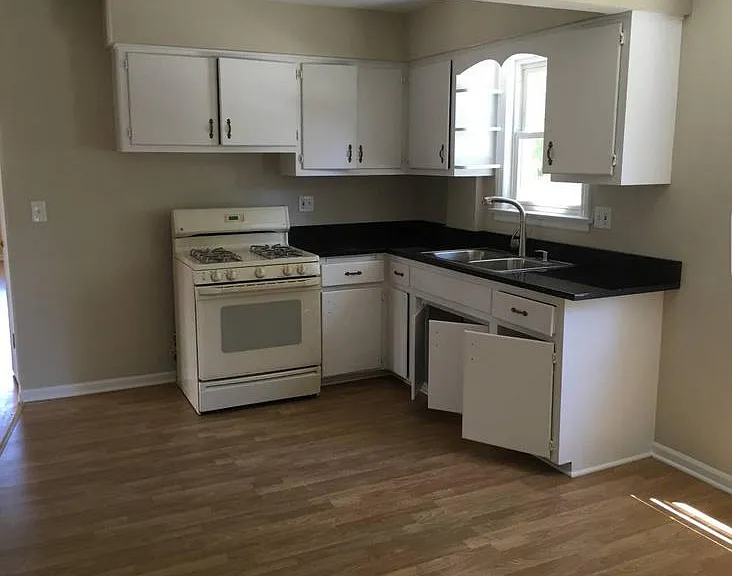 5501 W Dakin St #1 — Photo 6