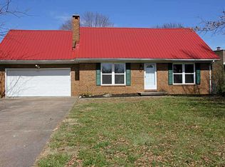 9214 Eastlake Dr, Wadesville, IN 47638