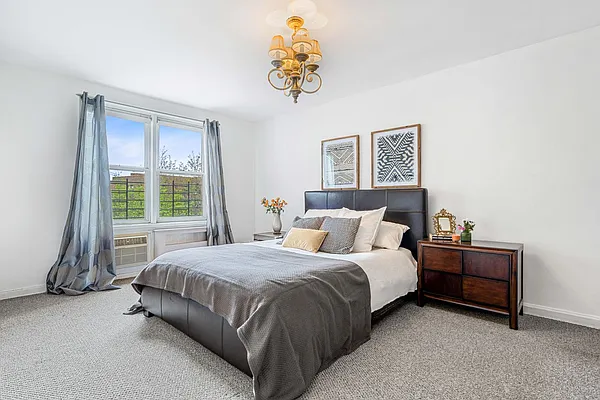 Sold by Compass | media 12