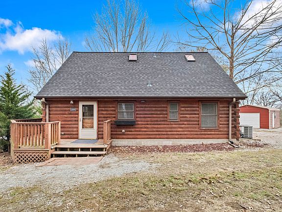 2nd image of 15595 Lakeview Dr