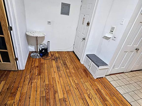 5th image of 313 E 60th St APT 2C